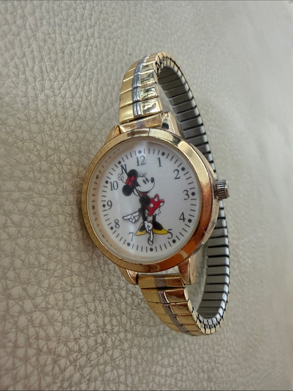 Gold-Tone Women's Minnie Mouse Dial Stretch Bracelet Watch- it works!